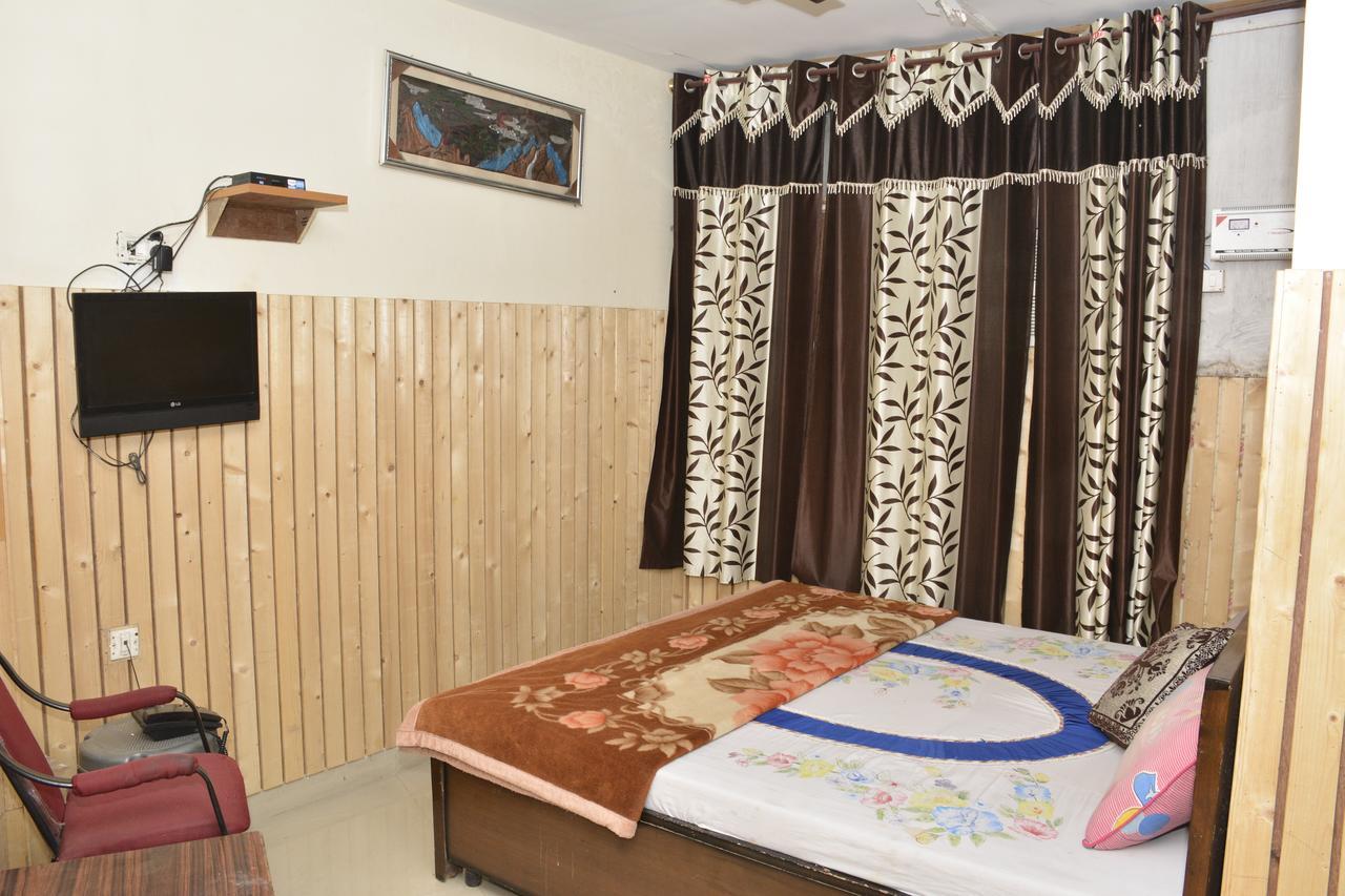 Hotel Dharam Villa Kālka Eksteriør bilde